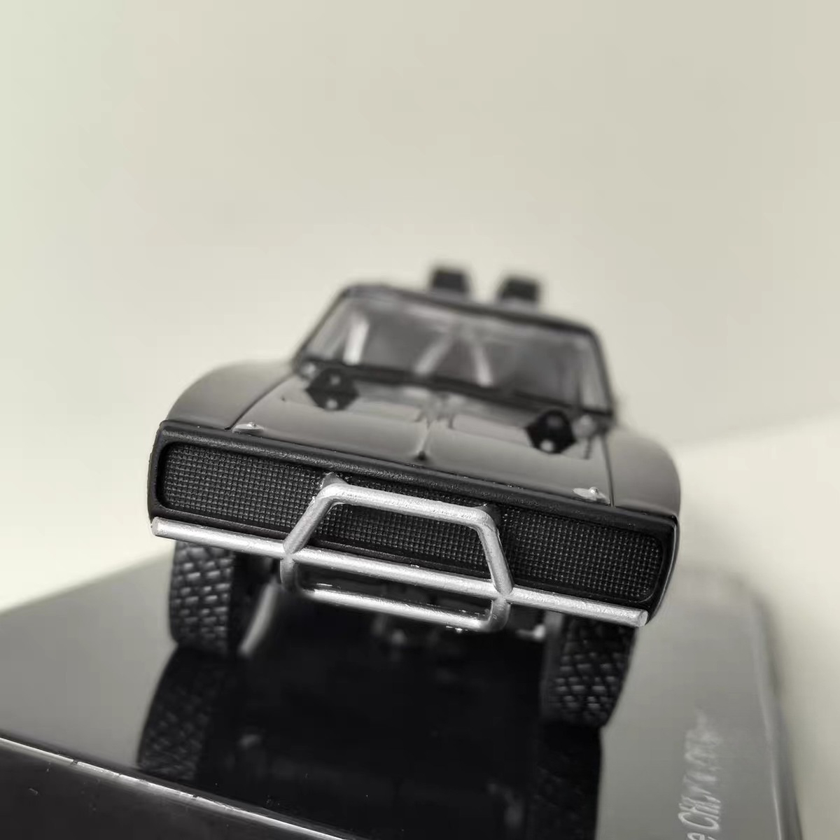 Diecast DEA 1:43 Scale CHARGER - đánh giá và giá Car Charger